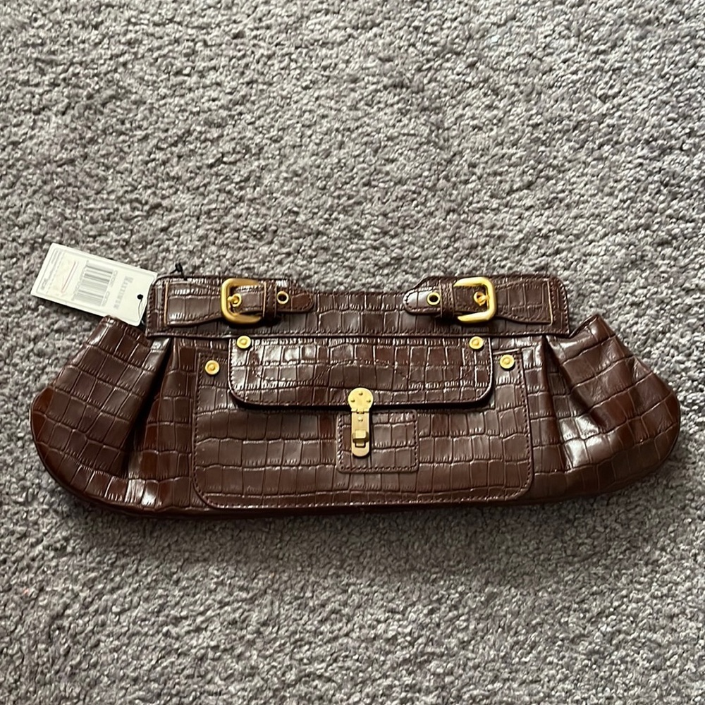 Maxximum clutch with tags